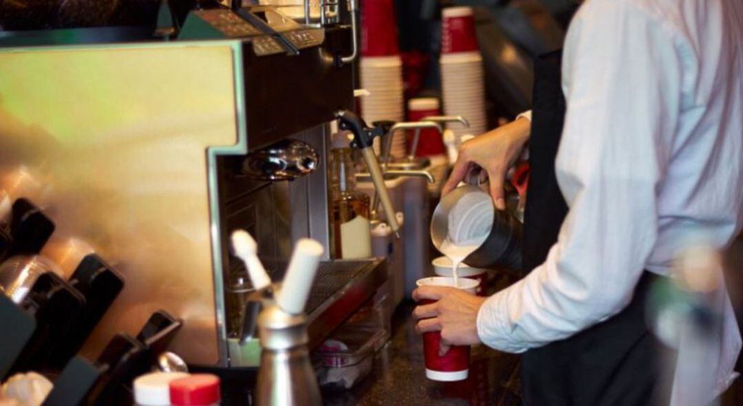 La hostelería ha sido el sector más afectado por los ERTEs