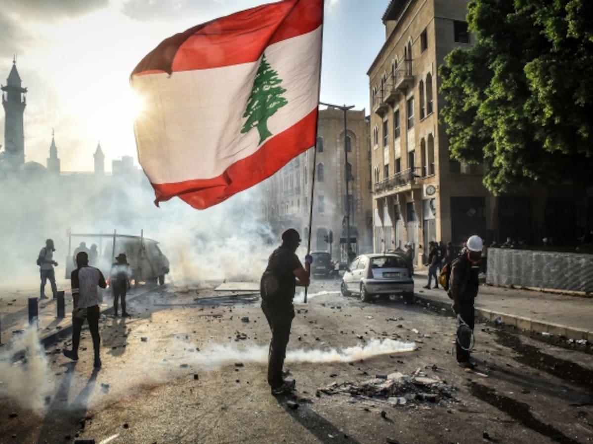 Maruja Torres: "Líbano revienta de heridas del capitalismo, el latrocinio y la cleptocracia por los cuatro costados"