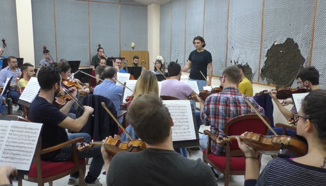 Ensayo de la Orquesta Ciudad de Elche.