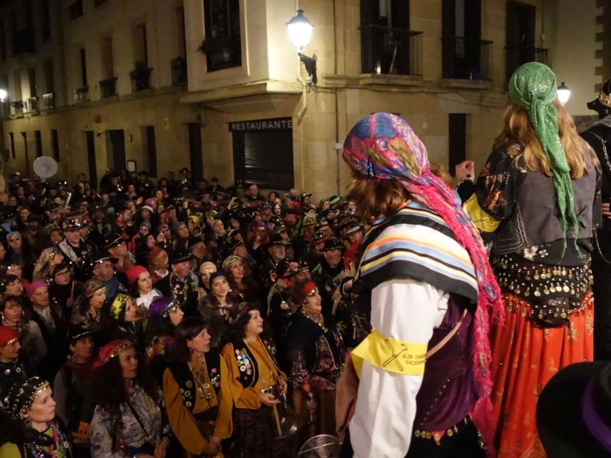 El Ayuntamiento propone retrasar al 19 y 20 de febrero los caldereros e Iñudes y artzaiak