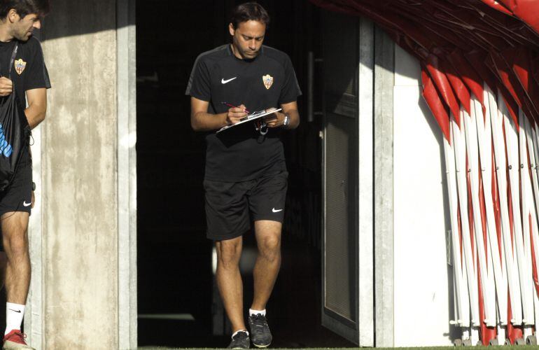 Fran Fernández saliendo al Mediterráneo.