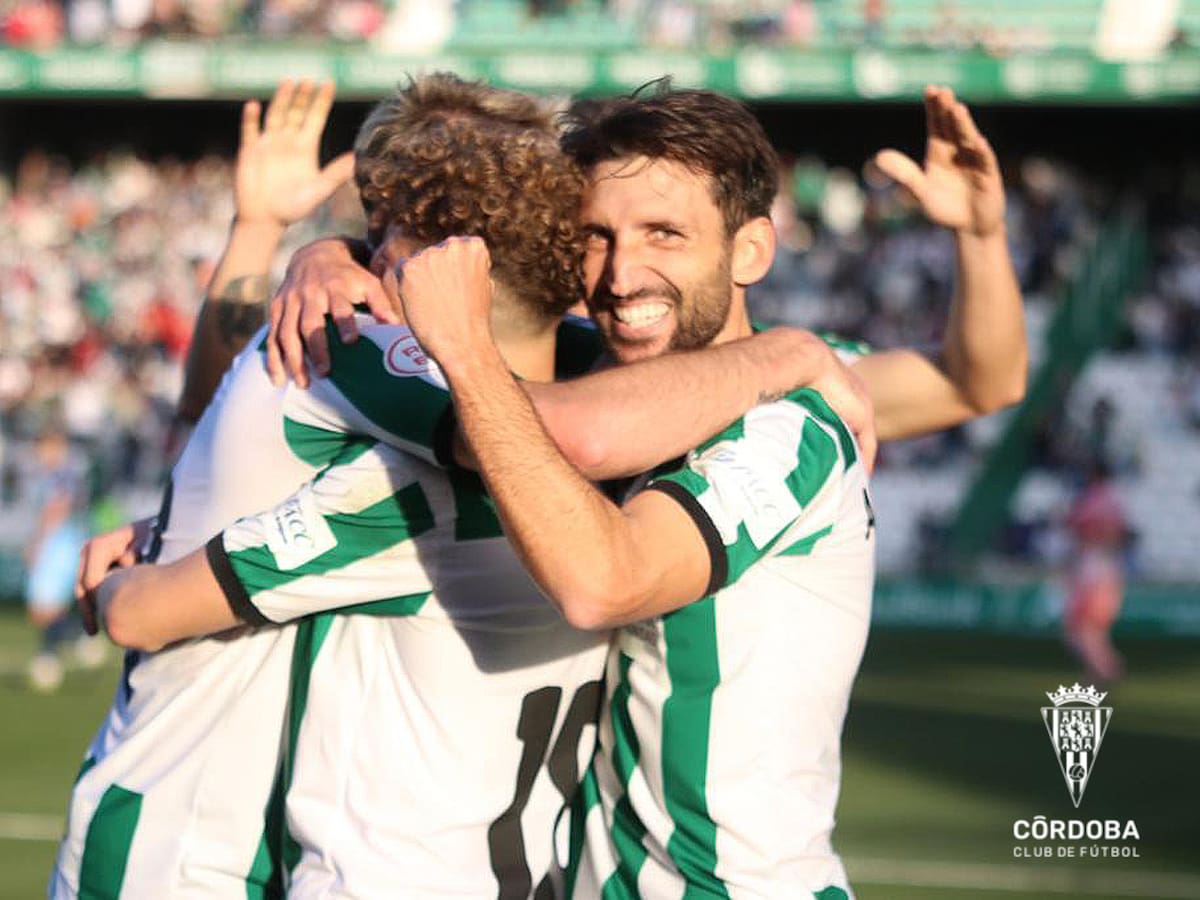 El Córdoba CF vence al Coria y los aleja en la tabla (3-1)