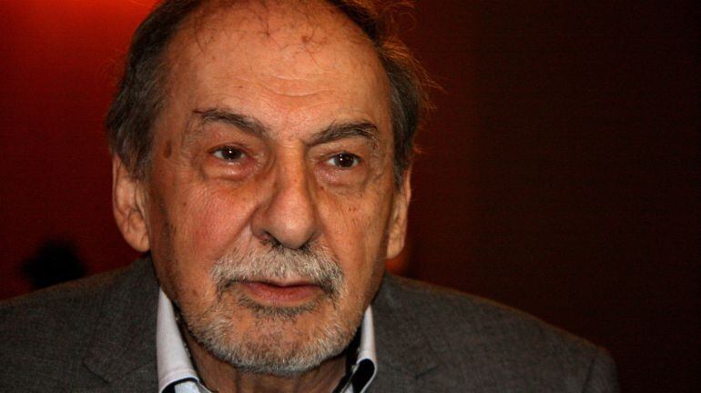 El dramaturg i guionista Josep Maria Benet i Jornet, qui ha recollit la Medalla d&#039;Honor de l&#039;SGAE