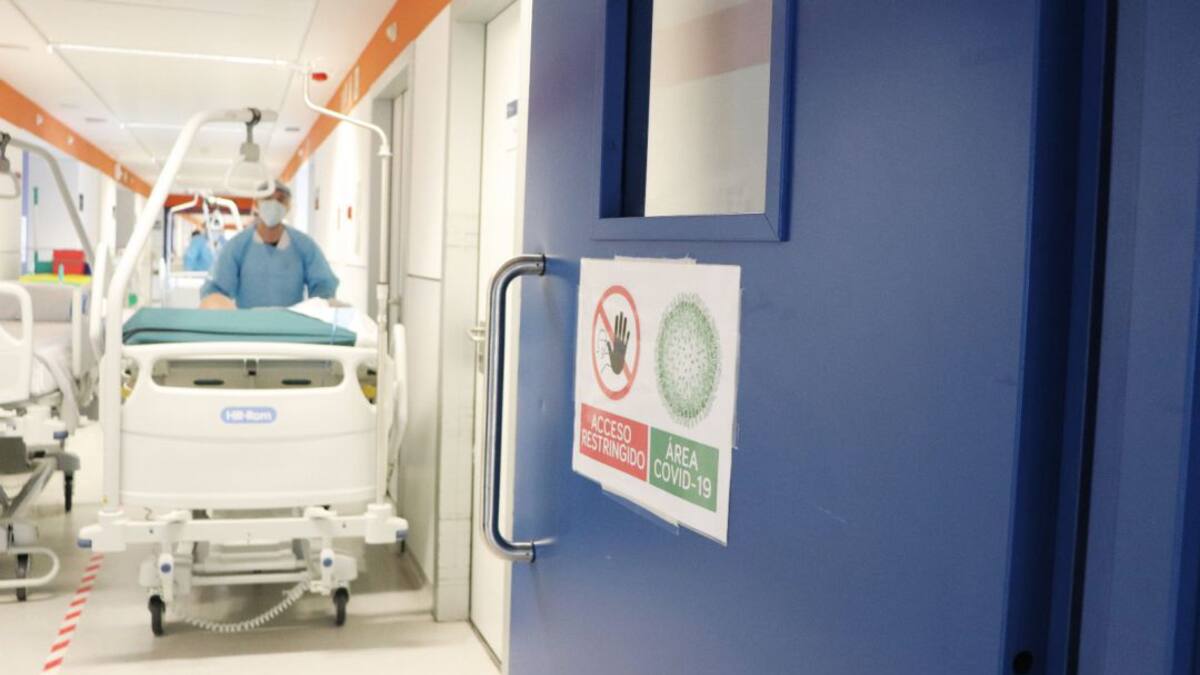 Arranz: "El pico de hospitalizaciones por covid en las Pitiusas llegará a mediados de este mes"