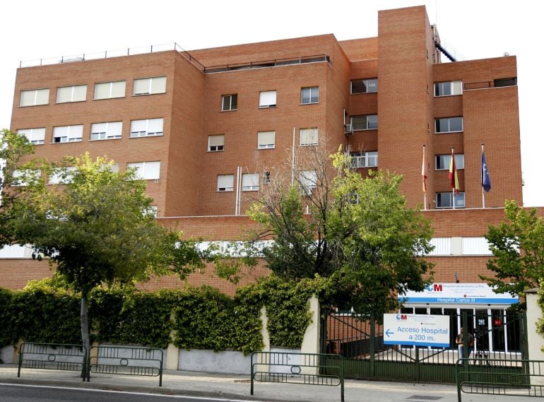 Fachada del Hospital Carlos III de Madrid