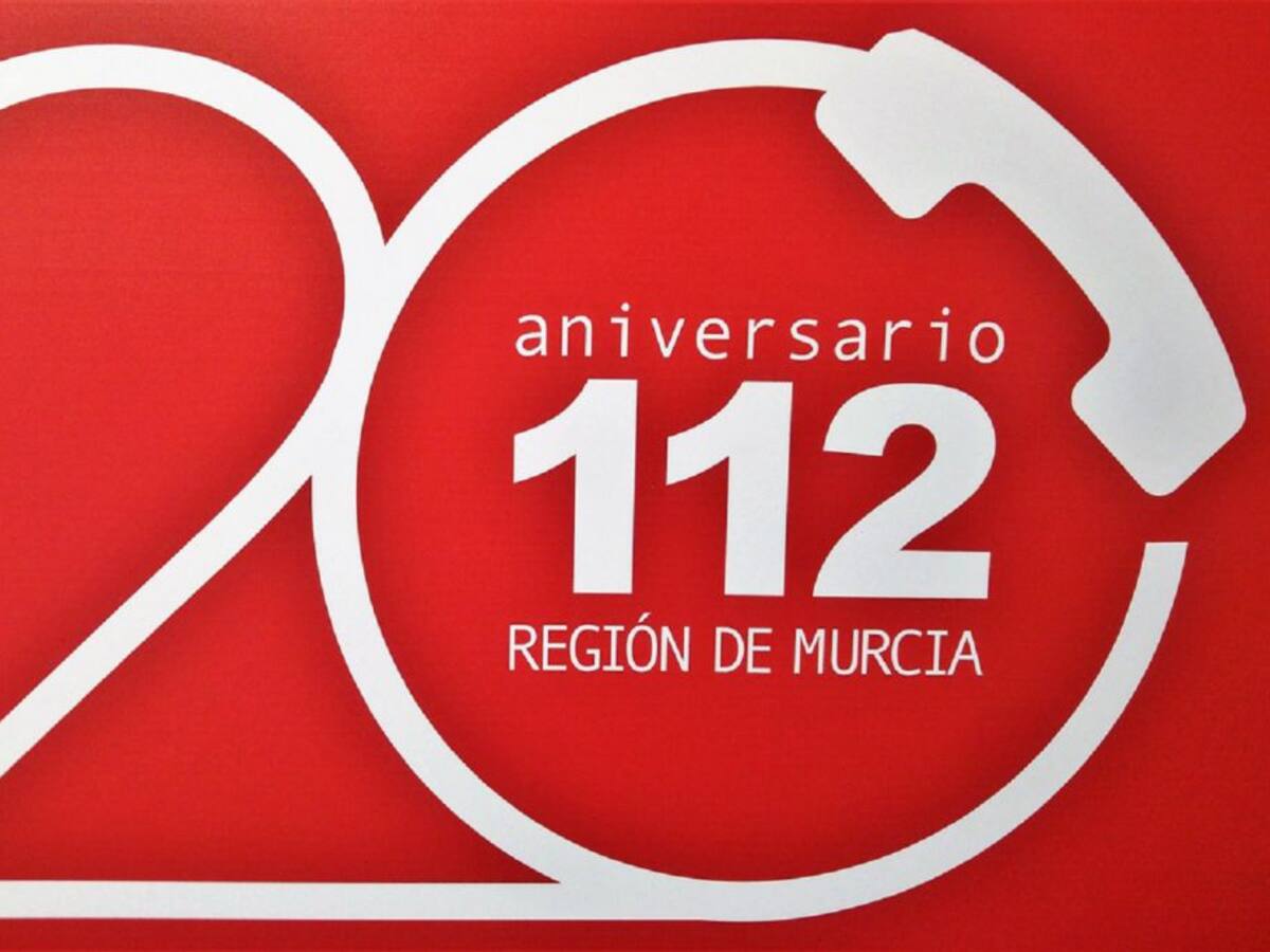 Seis personas son atendidas por inhalación de humo en el incendio de un piso en Murcia