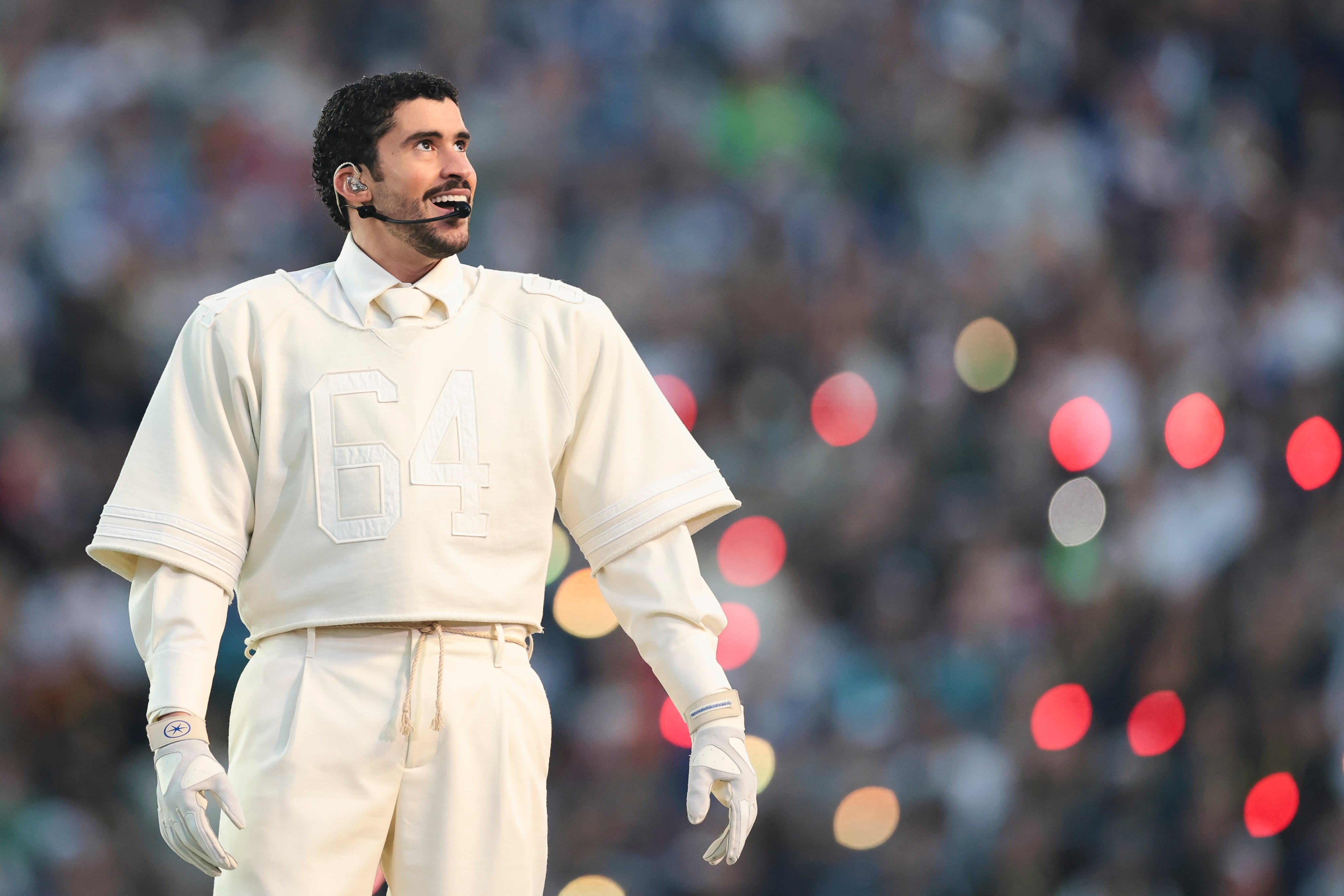 Bad Bunny, durante el descanso de la Super Bowl LX