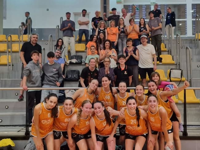 Con la afición que se desplazó a Taverne