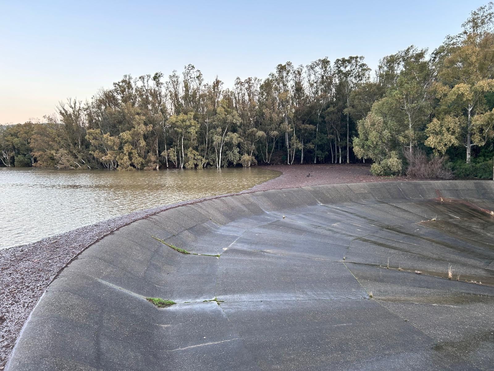 Estado esta mañana del embalse de Guadarranque