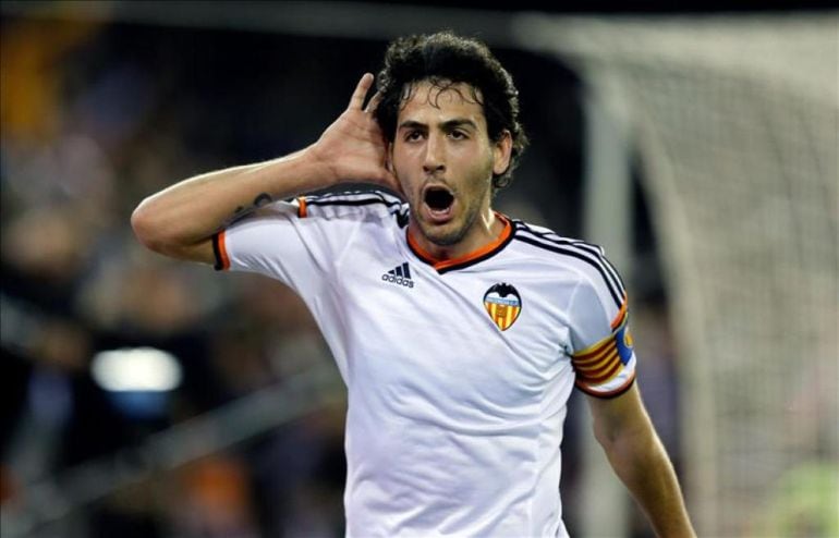 Dani Parejo celebra un gol