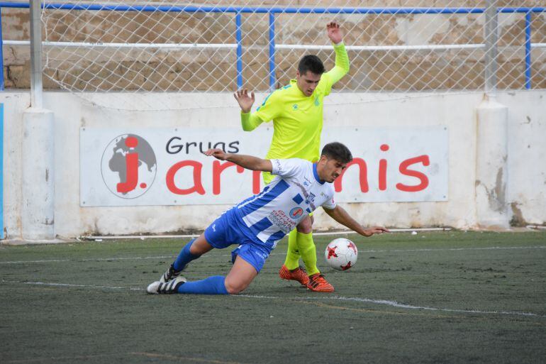 El buen partido de Miguel Sánchez no ha servido para ganar a su ex equipo