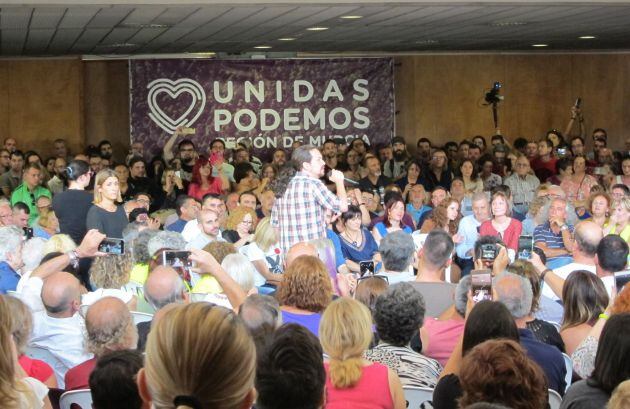 Pablo Iglesias durante el acto celebrado en el autitorio Victor Villegas (Murcia)