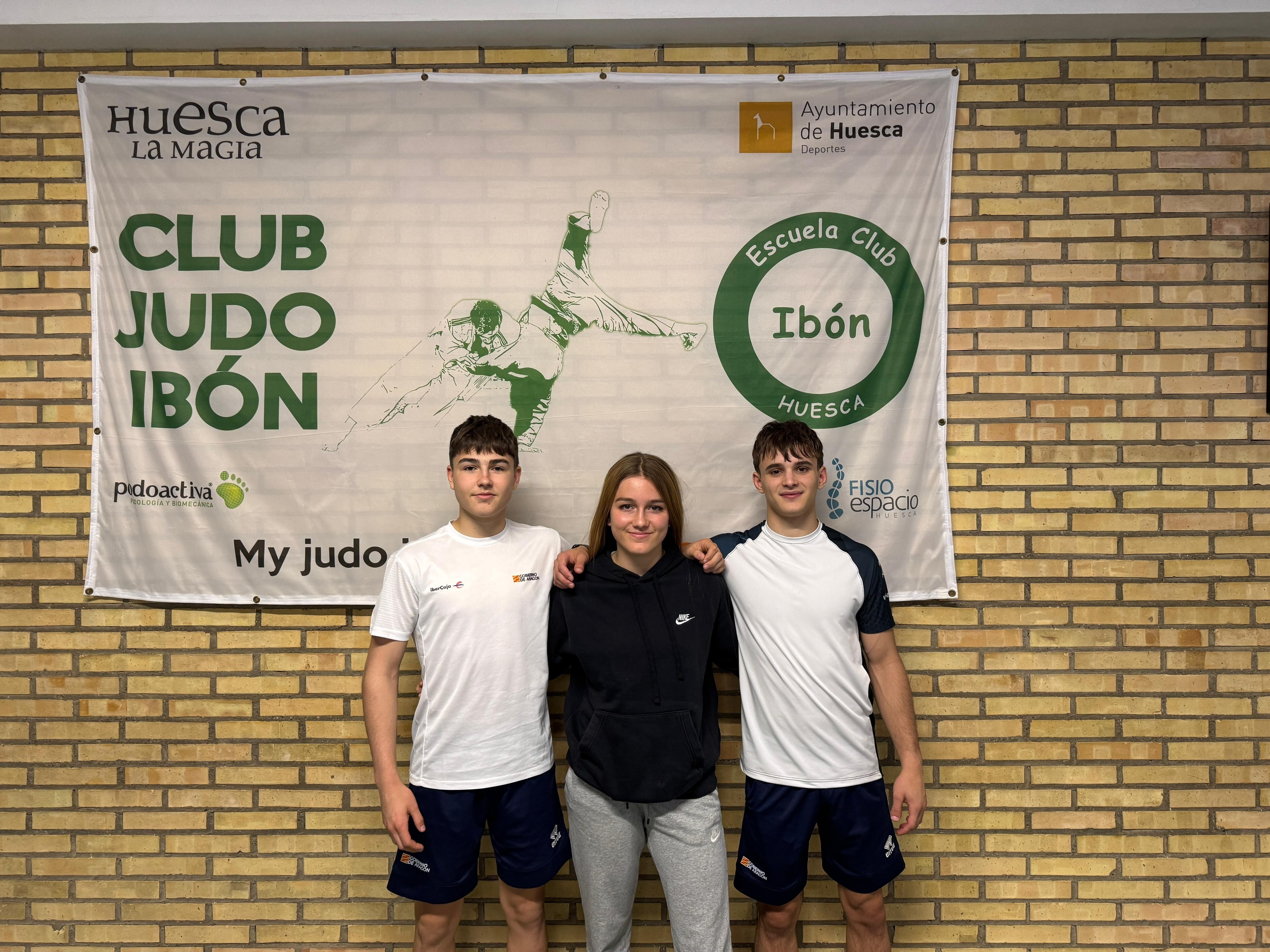 Deportistas del Club Judo Ibón