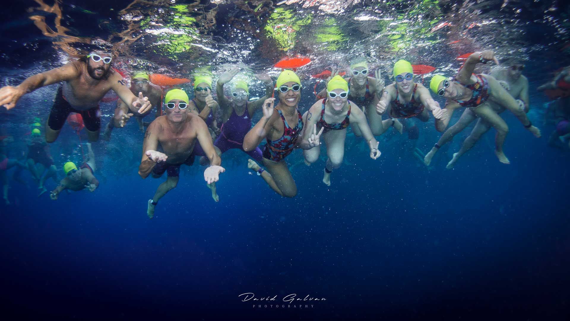Travesía a nado de la bahía de Benidorm / David Galván