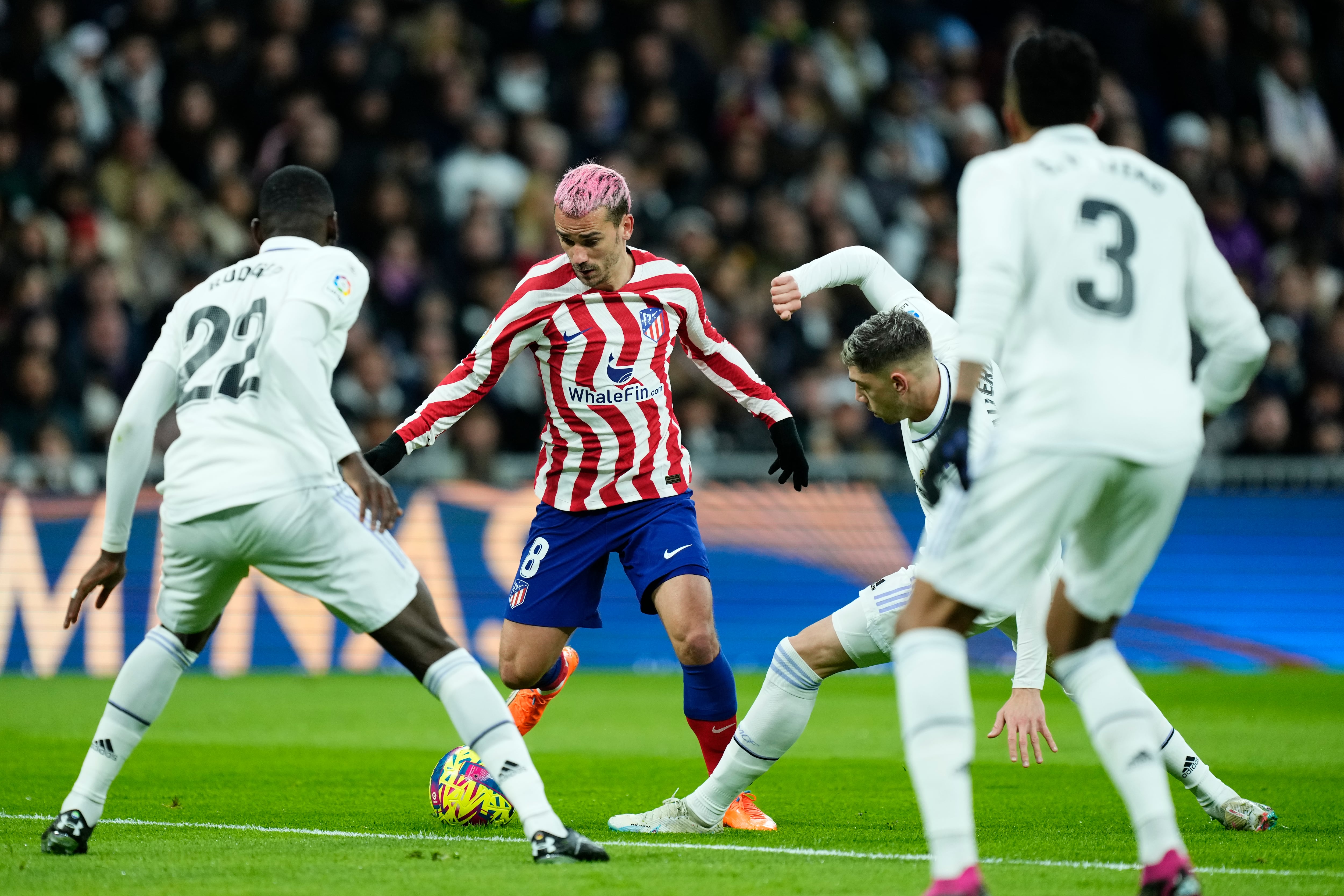 Antoine Griezmann en un Atlético de Madrid - Real Madrid de la pasada temporada