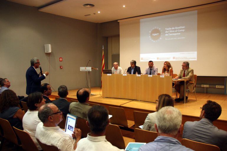 El Govern es compromet a garantir "màxima transparència" en la informació de la qualitat de l'aire al Camp de Tarragona