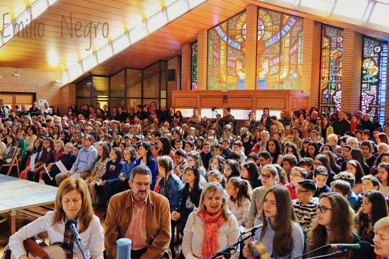Imagen de una edición anterior del Día de la Comunidad en el barrio de San Antonio en Palencia