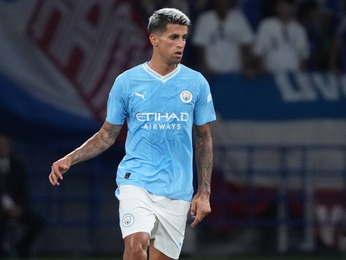 El Barça progressa en les negociacions amb el Manchester City per Joao Cancelo
