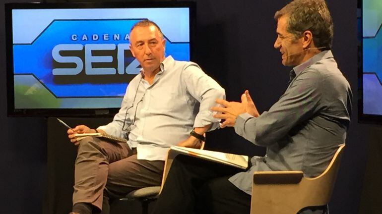 Joan Baldoví, de Compromís y Toni Cantó, de Ciudadanos en un debate celebrado por Radio Valencia en las elecciones del 26 de junio