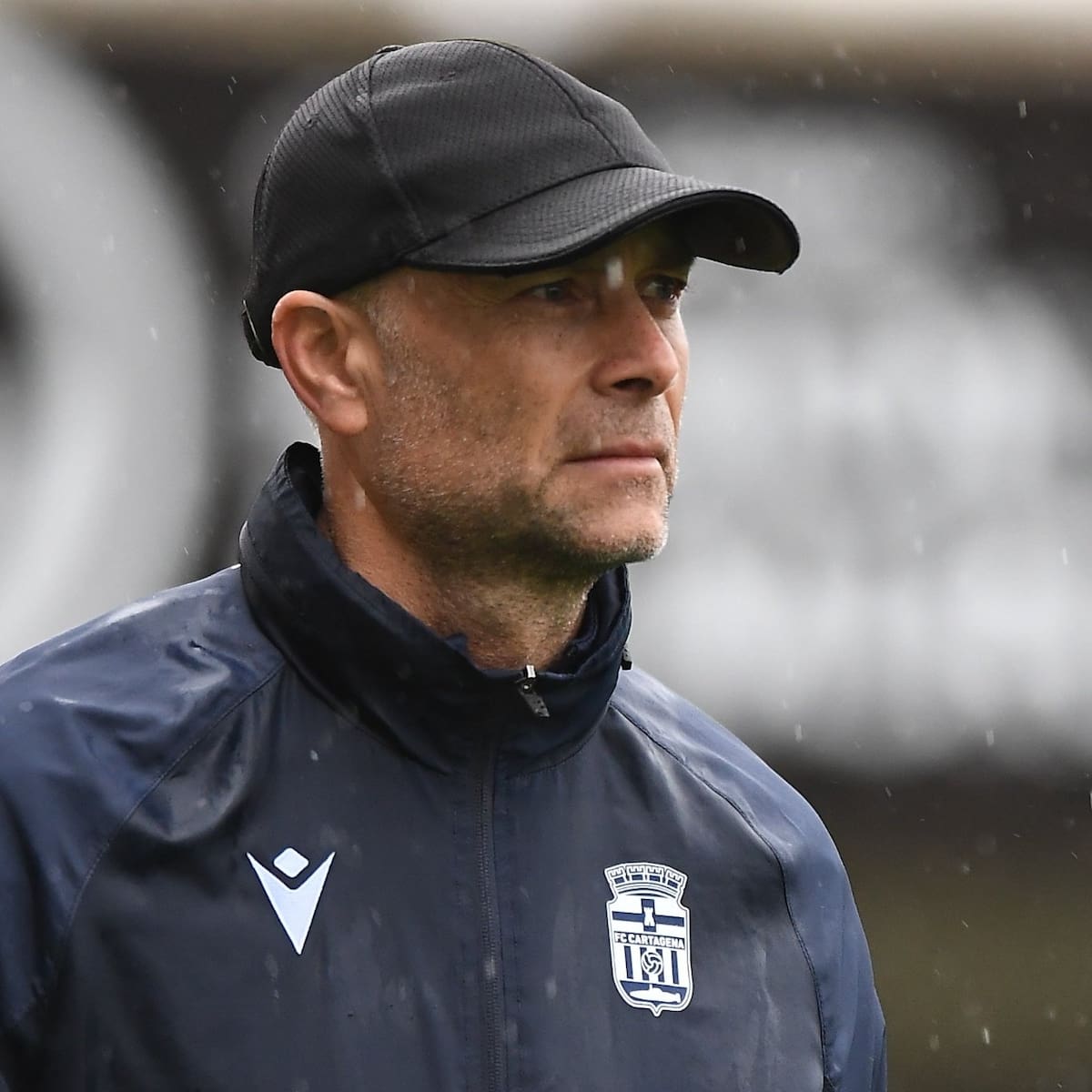 El preparador físico del Cartagena, Paco Imbernón, abandona el club albinegro para marcharse al extranjero