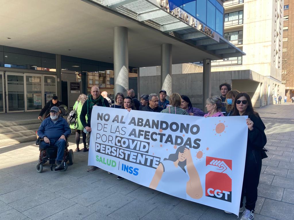 Afectados por covid persistente, ante la consejería de Sanidad