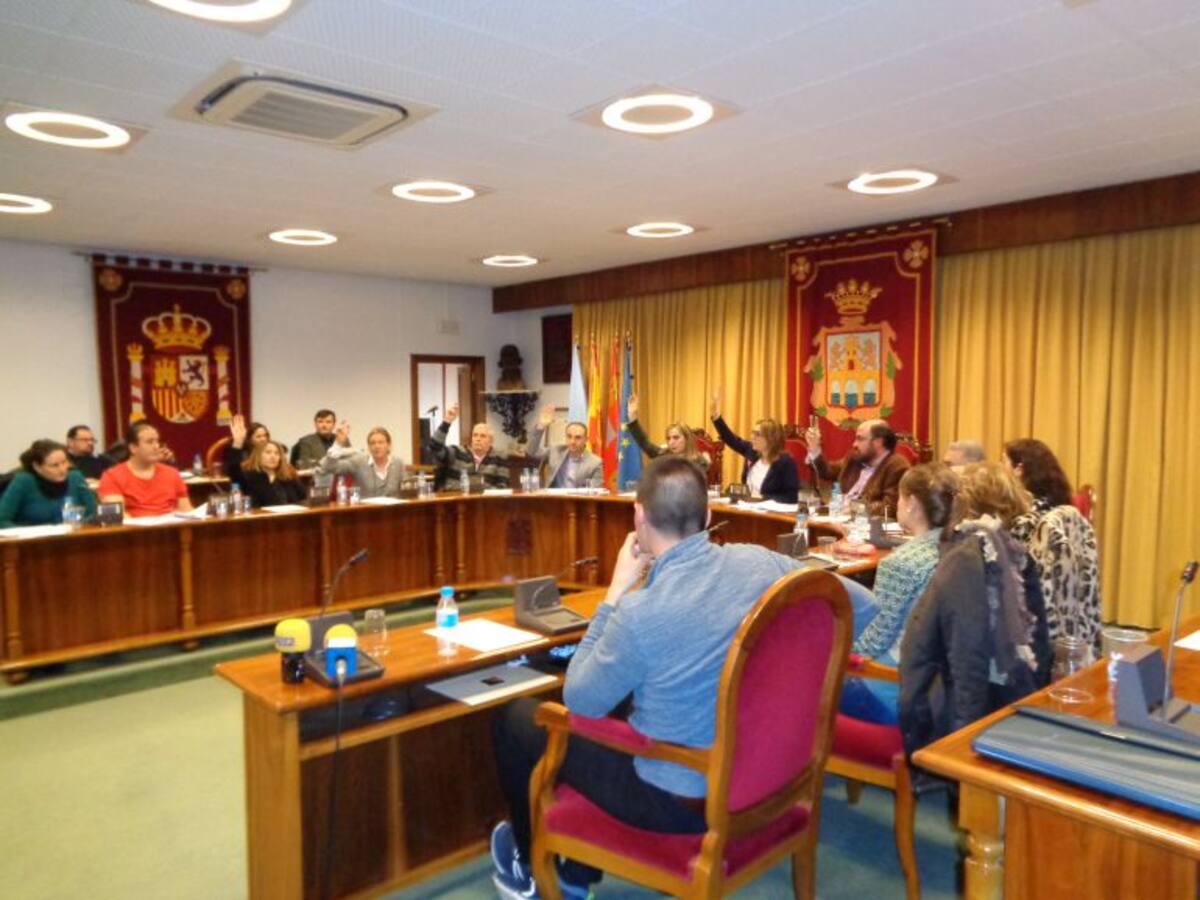 La oposición toma las riendas