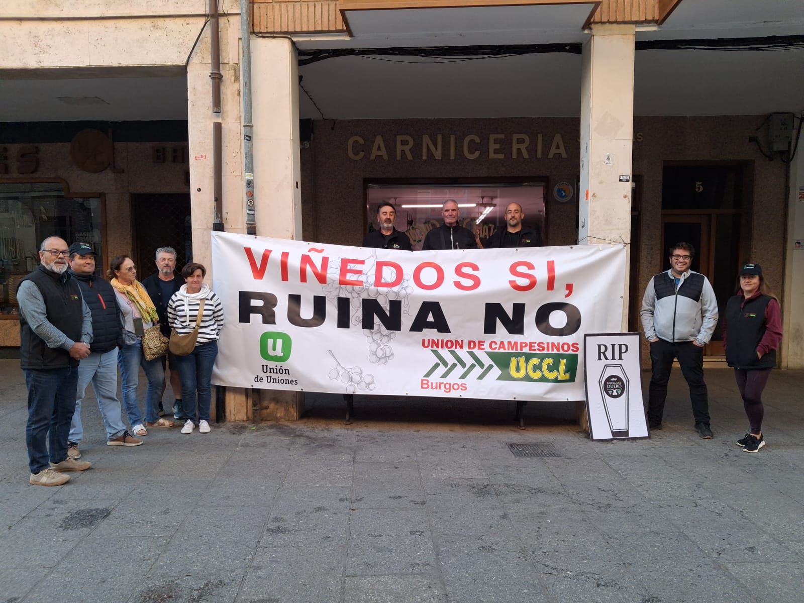UCCL protesta en Aranda por la deriva de los precios de la uva en la DO Ribera del Duero