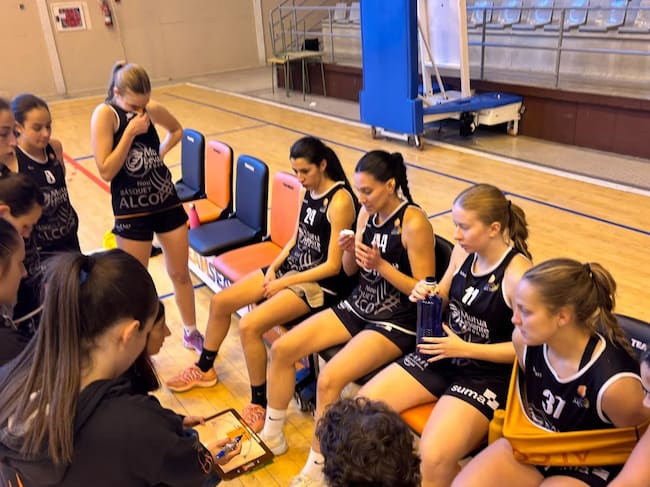 El equipo femenino Nou Bàsquet Alcoi