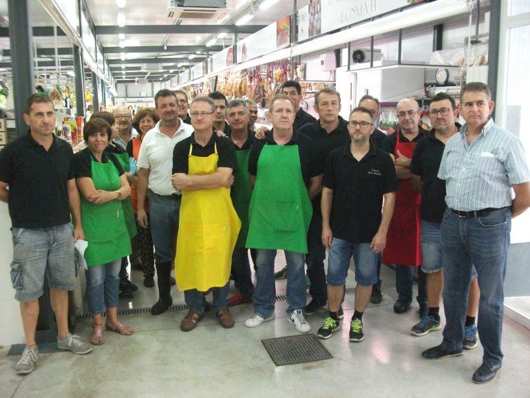 Vendedores mercado provisional