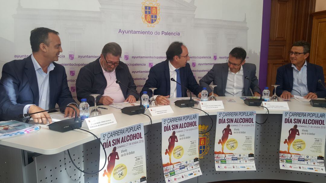 Presentación de la Carrera Popular Día sin Alcohol que se va a celebrar el 21 de octubre en Palencia