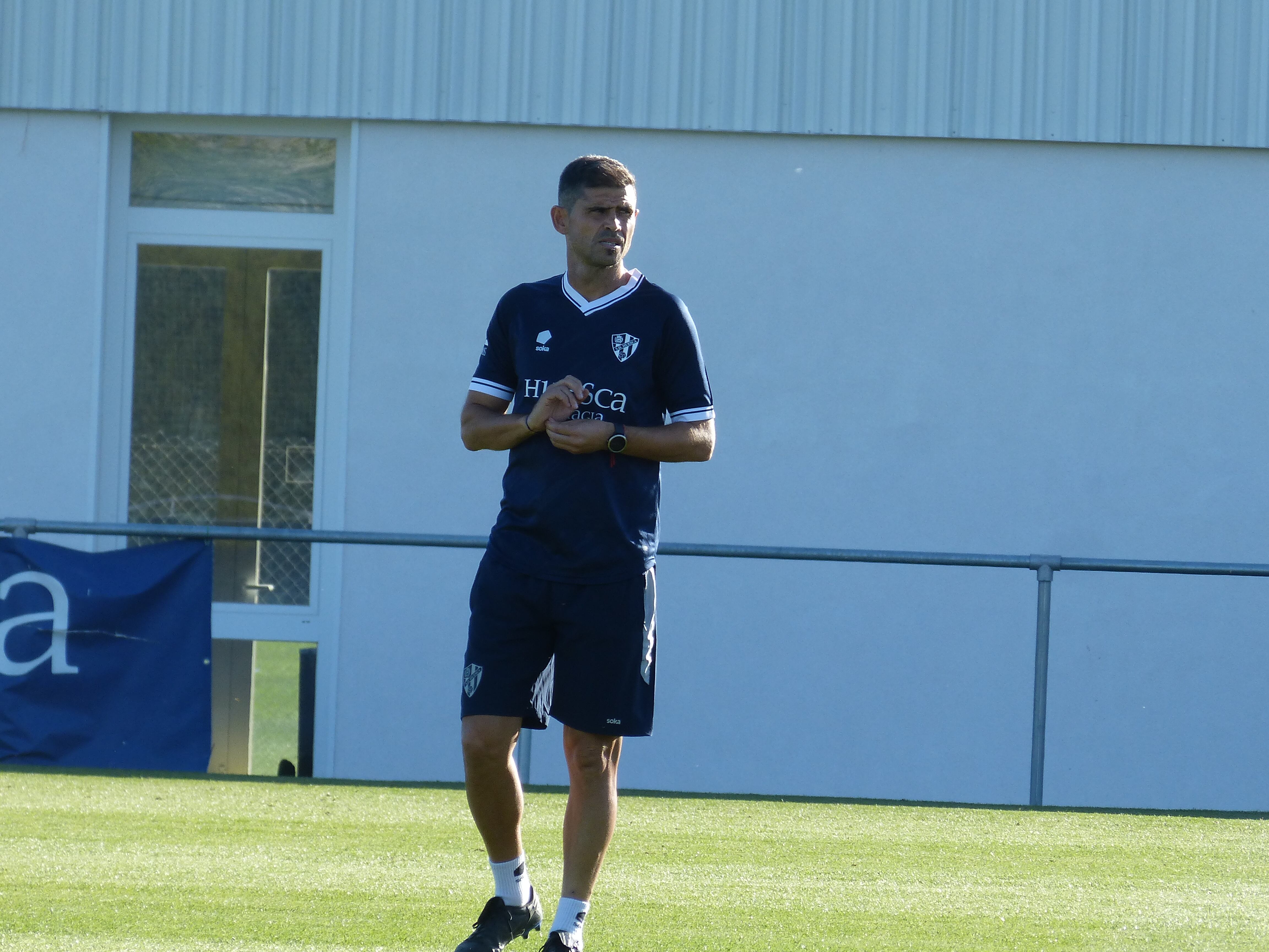 Antonio Hidalgo, entrenador de la SD Huesca