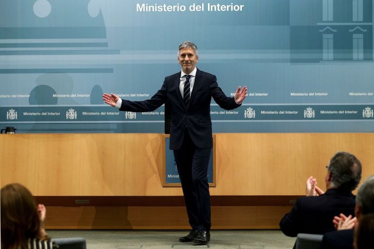  El ministro del Interior Fernando Grande-Marlaska, durante la ceremonia de traspaso de cartera en el Ministerio del Interior en Madrid.- 