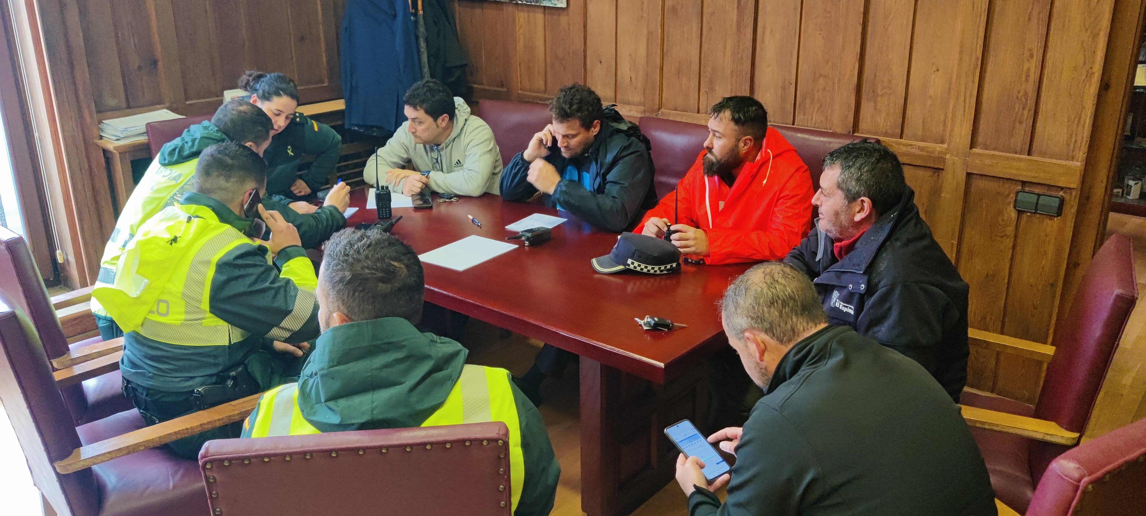 El Ayuntamiento de El Espinar está coordinando Guardia Civil, Policía Local, Protección Civil y unidades de la Junta de Castilla y León