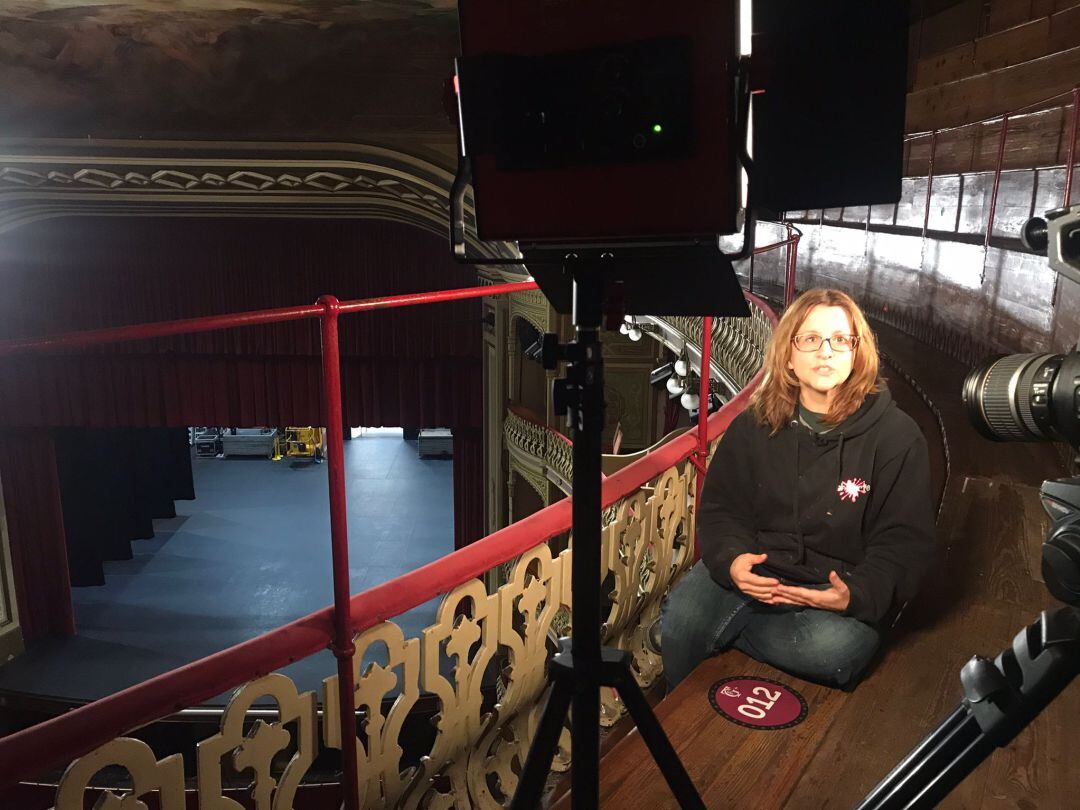 Sonia Espinosa, artesana de Carnaval de la empresa Achicarte.