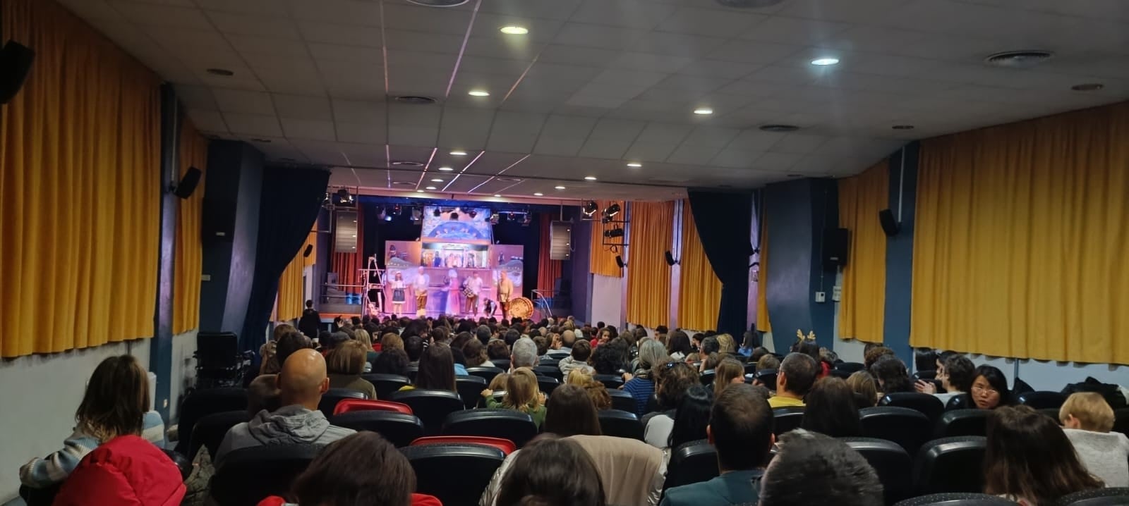 Representación del Retablo de Navidad de los Titiriteros de Binéfar