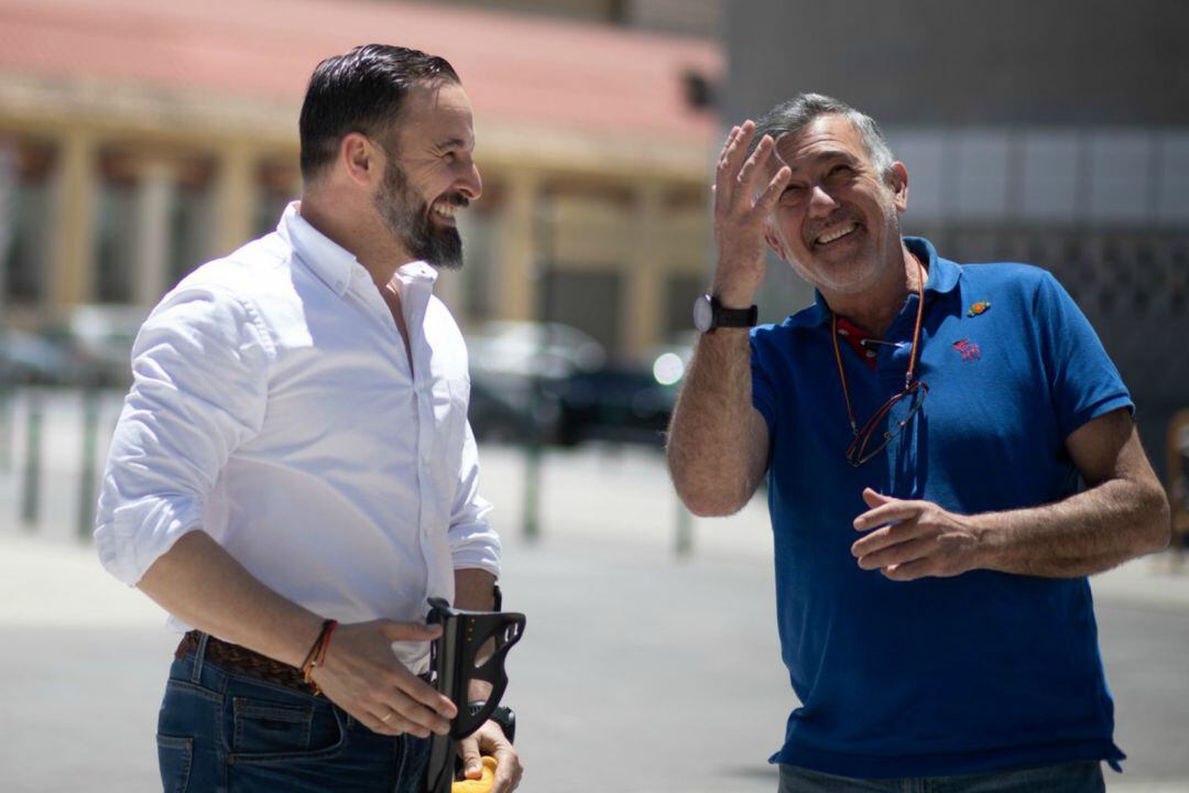 El presidente de Vox en Málaga, José Enrique Lara, junto al líder nacional del partido, Santiago Abascal