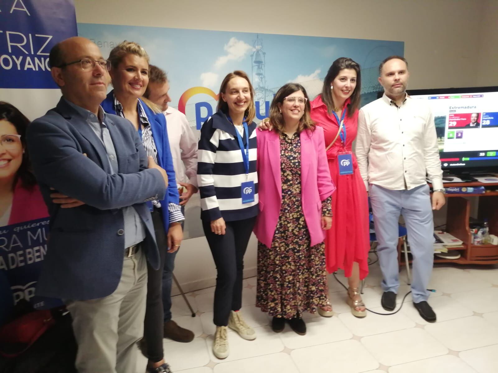La candidatura del PP con Beatriz Asensio a la cabeza celebra la victoria en Benavente