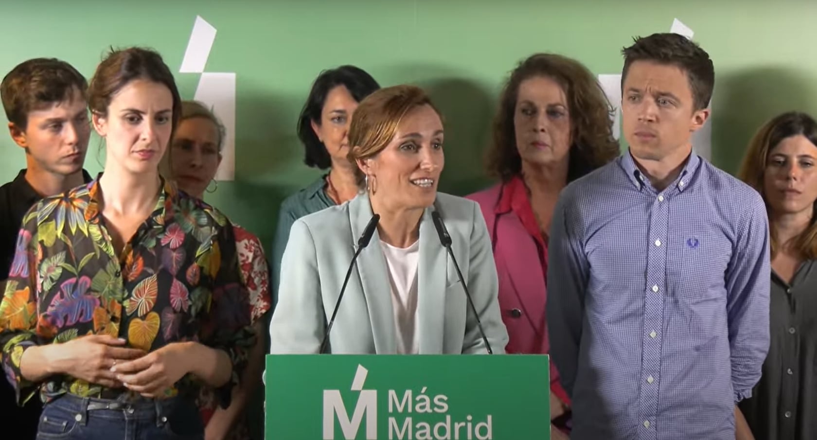 Rita Maestre (izqda) y Mónica García (centro) comparecen en rueda de prensa para valorar los resultados de las elecciones autonómicas y municipales en Madrid