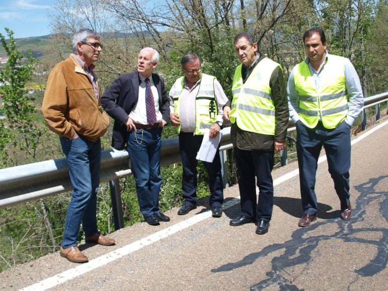 El delegado territorial de la Junta en Palencia, Luis Domingo González, ha visitado la zona de actuación