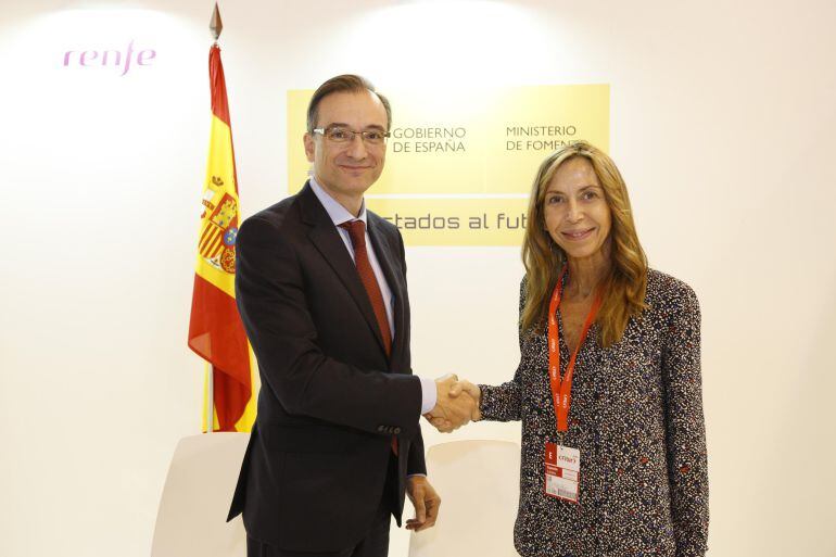Ramón Azuara, Director General de Renfe Viajeros y Carmen Fernández Caballero