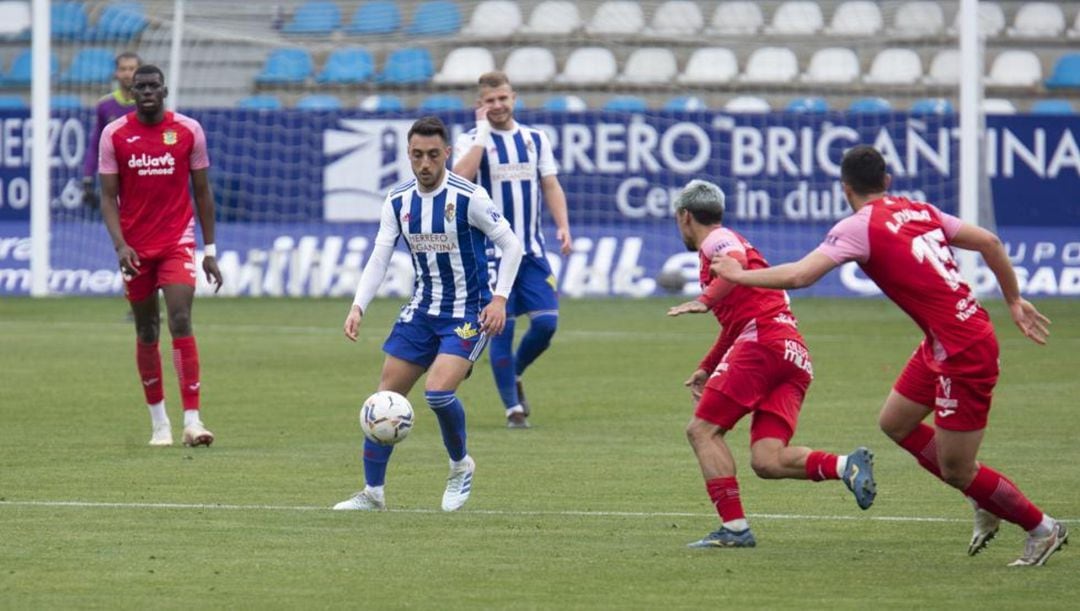 La Ponferradina sumó un trabajado punto ante el CF Fuenlabrada