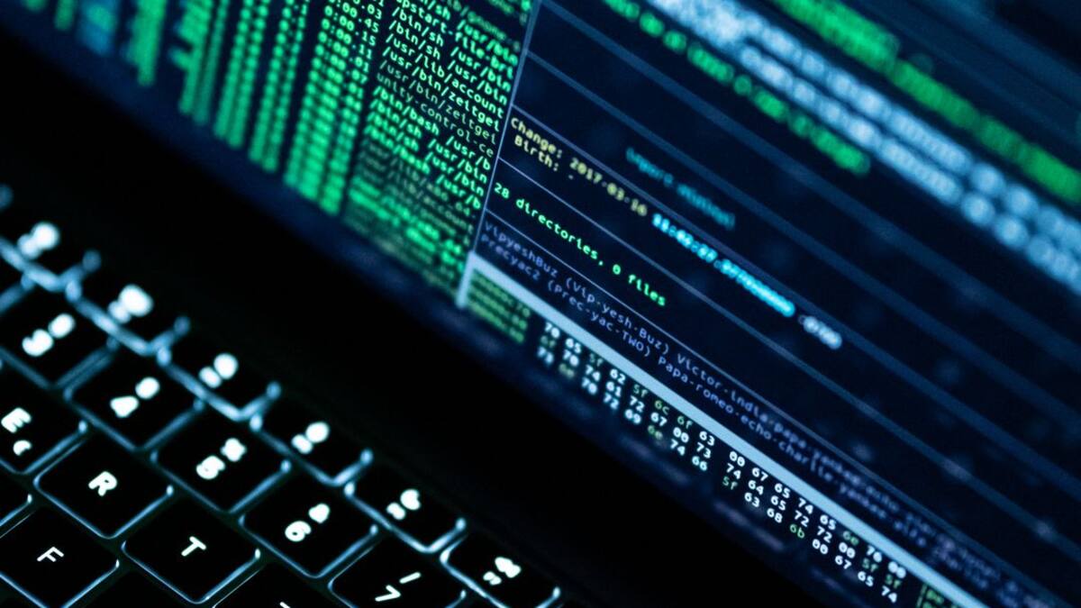 Las 21 de Hora 25 | Los software espía