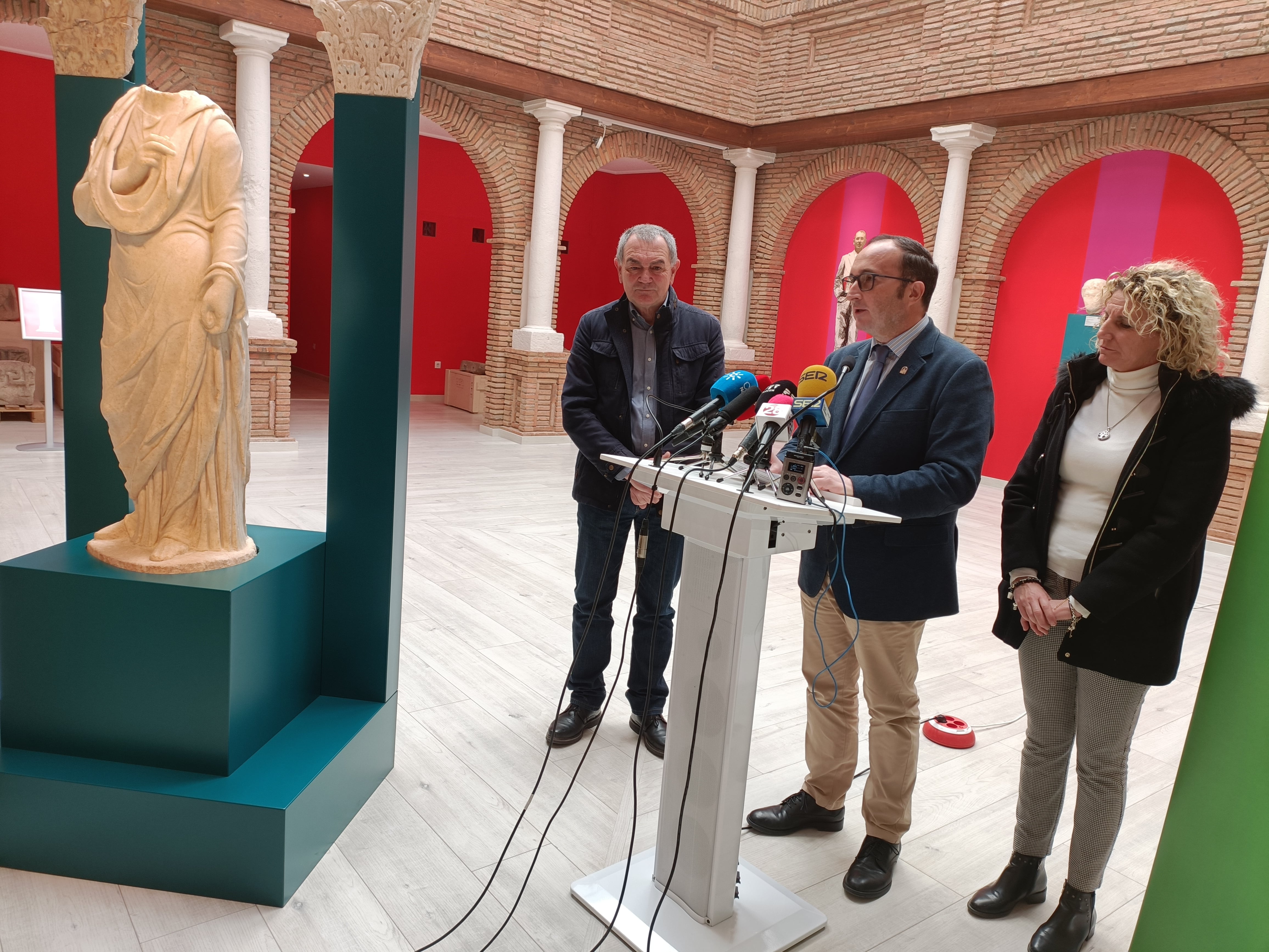 Presentación de la Dama de Cástulo en el Museo de Linares.