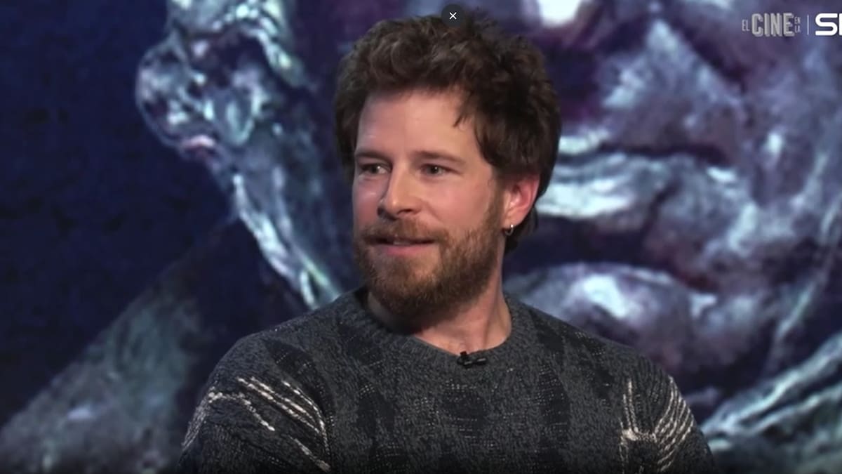 Álvaro Cervantes: "Si la alfombra roja es incómoda para mí, no me quiero imaginar para las actrices"