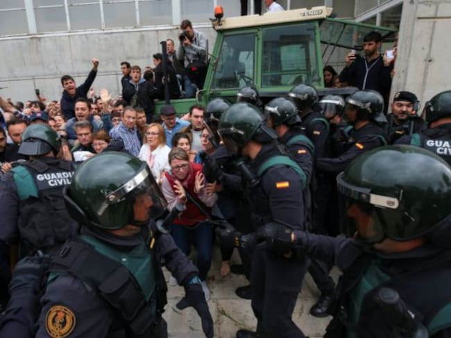 Fotogalería de los incidentes de referéndum ilegal del 1 de octubre