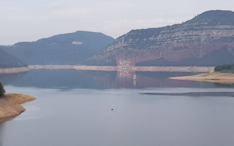 Una imatge d&#039;arxiu del pantà de Sau, que està al 63%.