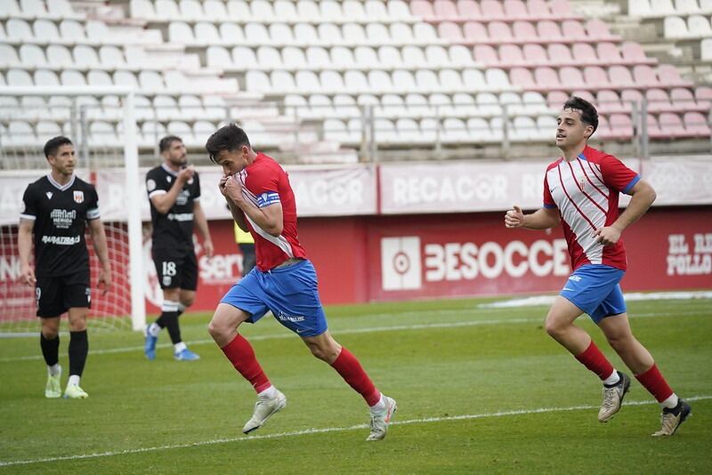 Iván celebra un gol