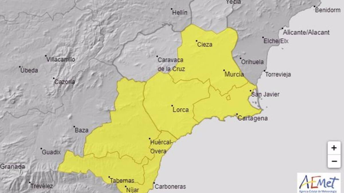 Activado aviso amarillo por lluvias hasta 20 litros en una hora este lunes por la noche y este martes