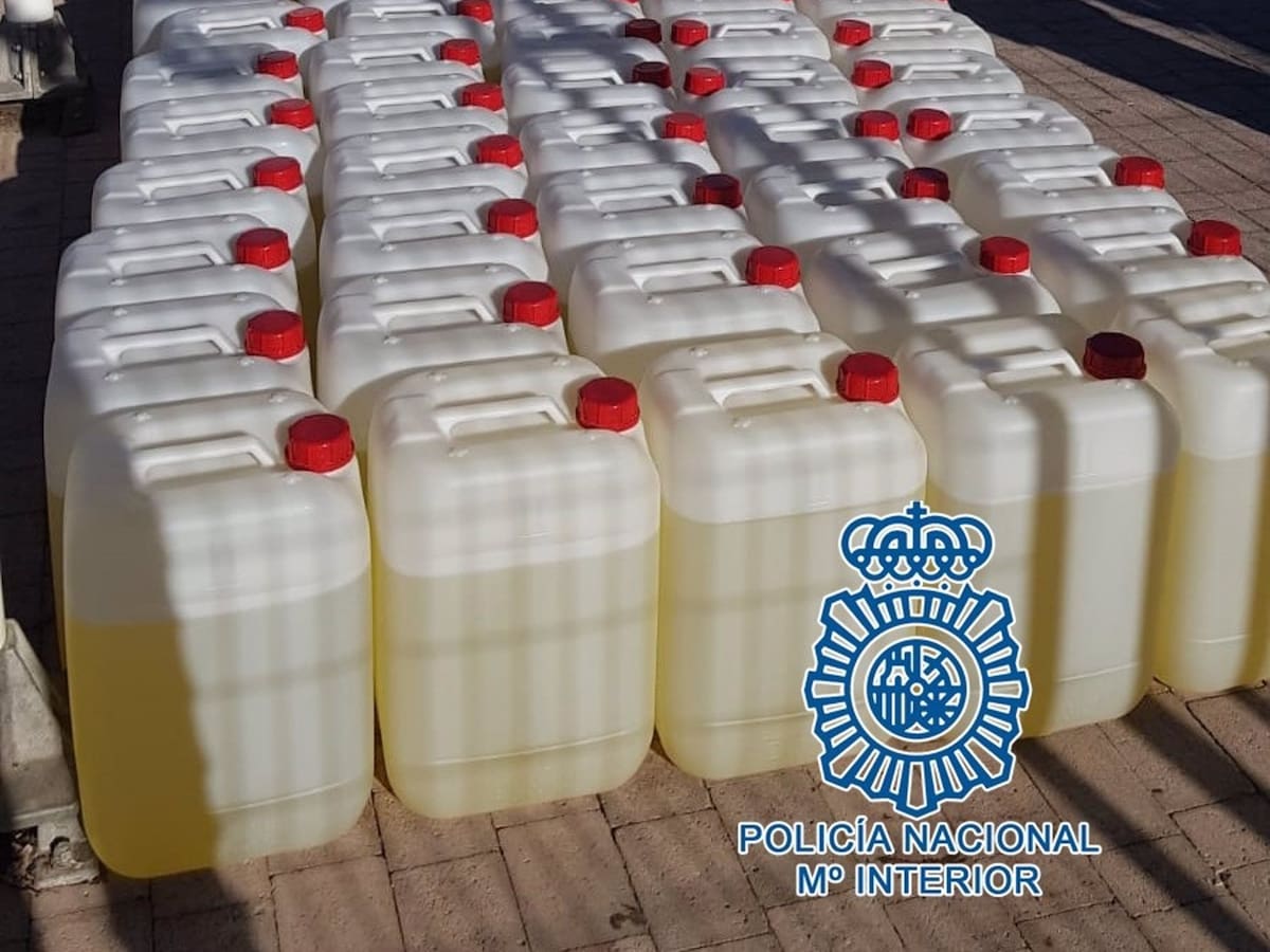 Intervienen en Jerez más 2.700 litros de gasolina en garrafas que iban a usarse en narcolanchas
