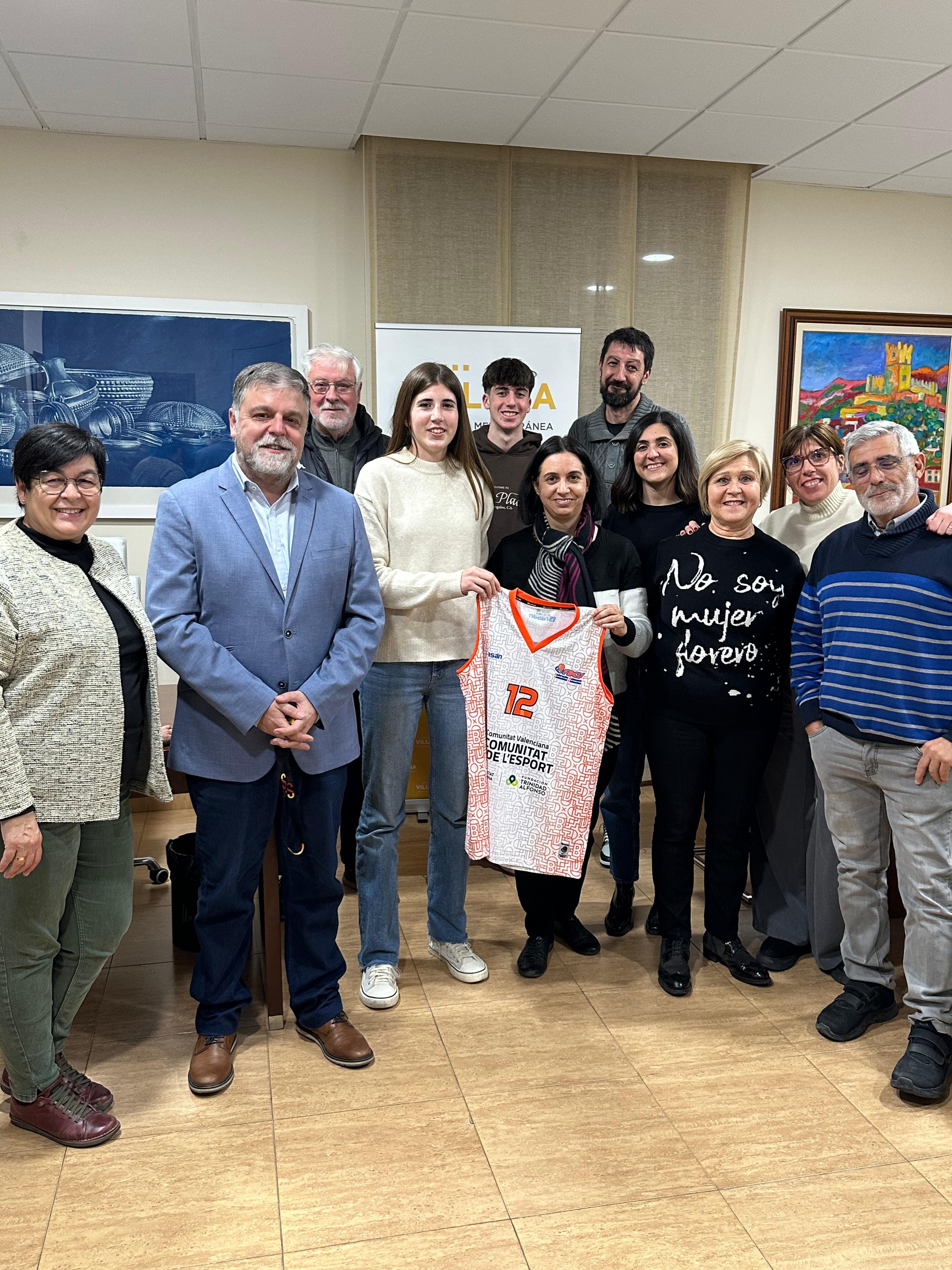 Elsa Martínez en el Ayuntamiento de Villena